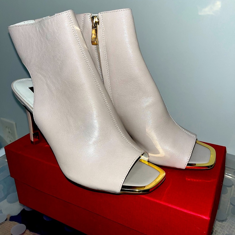Brand new DKNY booties
